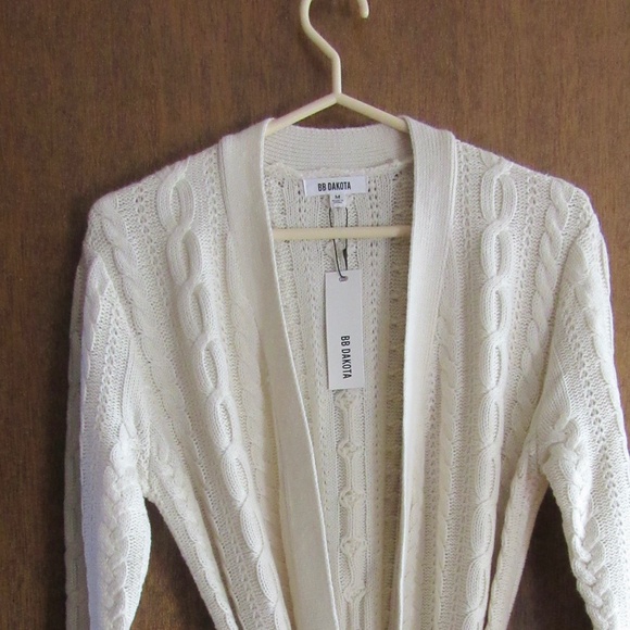 BB DAKOTA Sweater Coat Cable Knit Cardigan Pocketed and Belted NEW WITH TAGS - Picture 3 of 7